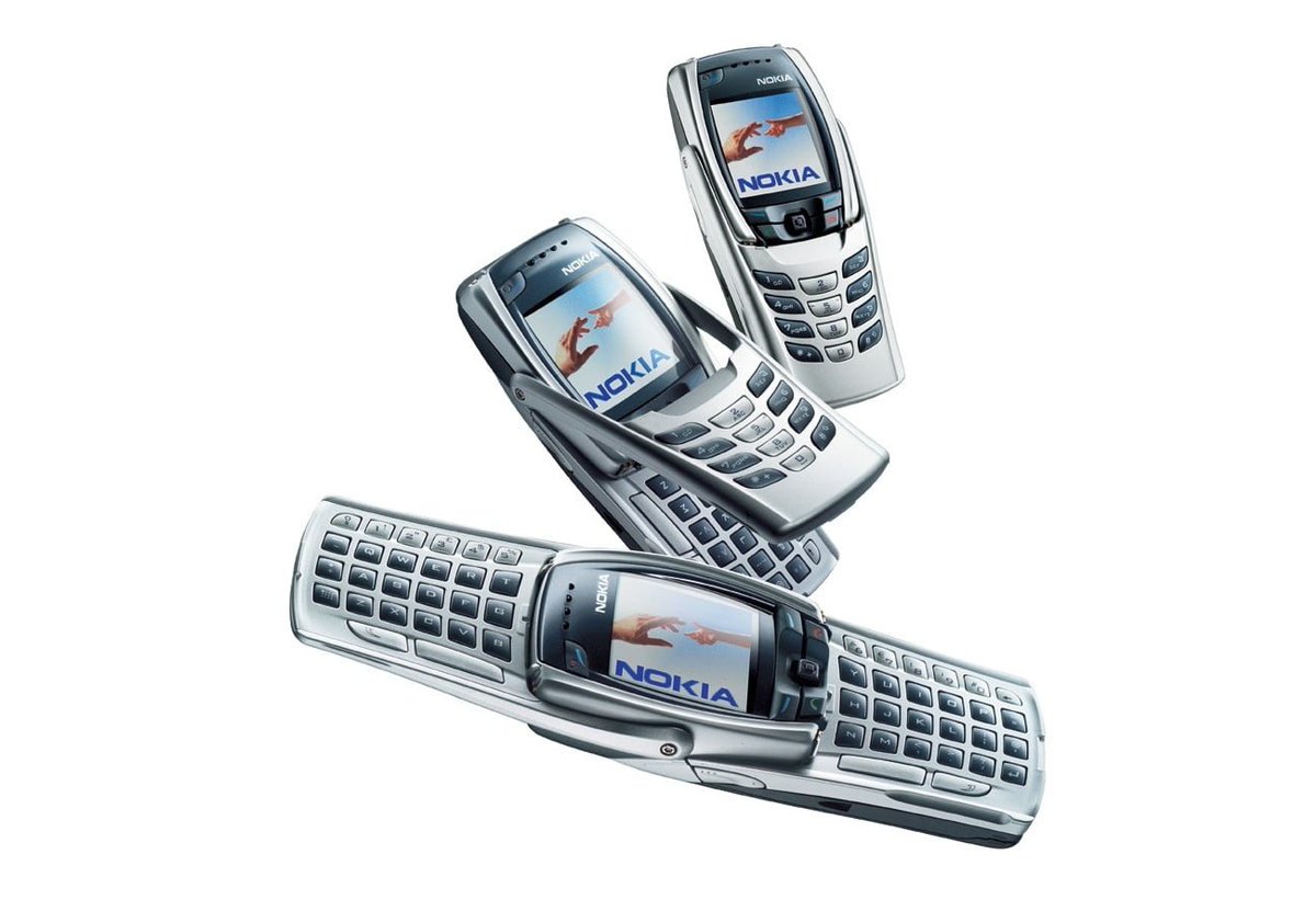 RaulMan86's tweet photo. @NokiaMobile Please nokia, relaunch the mythical 6800 with 4g and whatsapp 
It was my favorite phone of all time https://t.co/izQRbT1eue