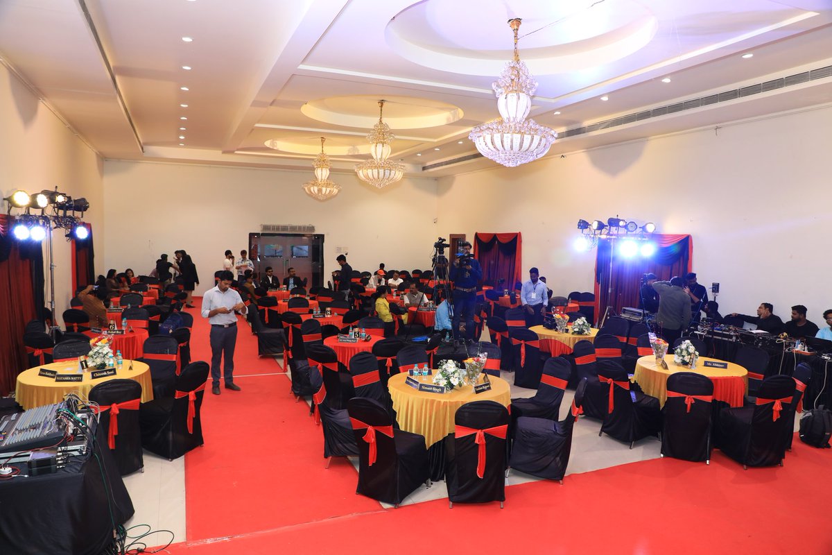 TamasApp's tweet photo. Real imperial awards 2023 
#realimperialawards #ria2023 #tia2023 #tamasiconicawards #snehaullal #business #makeupartist #business #entrepreneur #raazrajpootgangaura https://t.co/22PJZ4WPB0