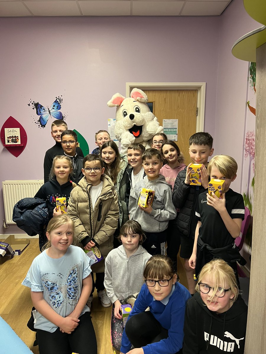 MissGreenBSJS's tweet image. Easter Fun 🐣🐰 @BramleyJunior