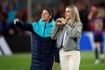 WillGr6's tweet photo. Alexia 🥹 🫶 💙 ❤️

(📸 : @FCBfemeni)

[#BarçaRoma | #FCBASR | #UWCL] https://t.co/cySkaslR5s