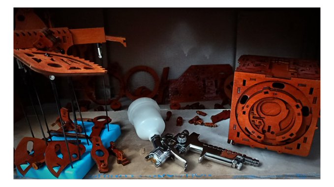 ScapEdu's tweet photo. Puzzle box emblématique de chez @Neokid10 NKDPuzzle, la #Mecanigma fait tourner la tête de plus d’un. Nous avons enfin pu l'avoir entre nos mains ! 

https://t.co/26G28ah7Yf https://t.co/2FLNQ8bbK3