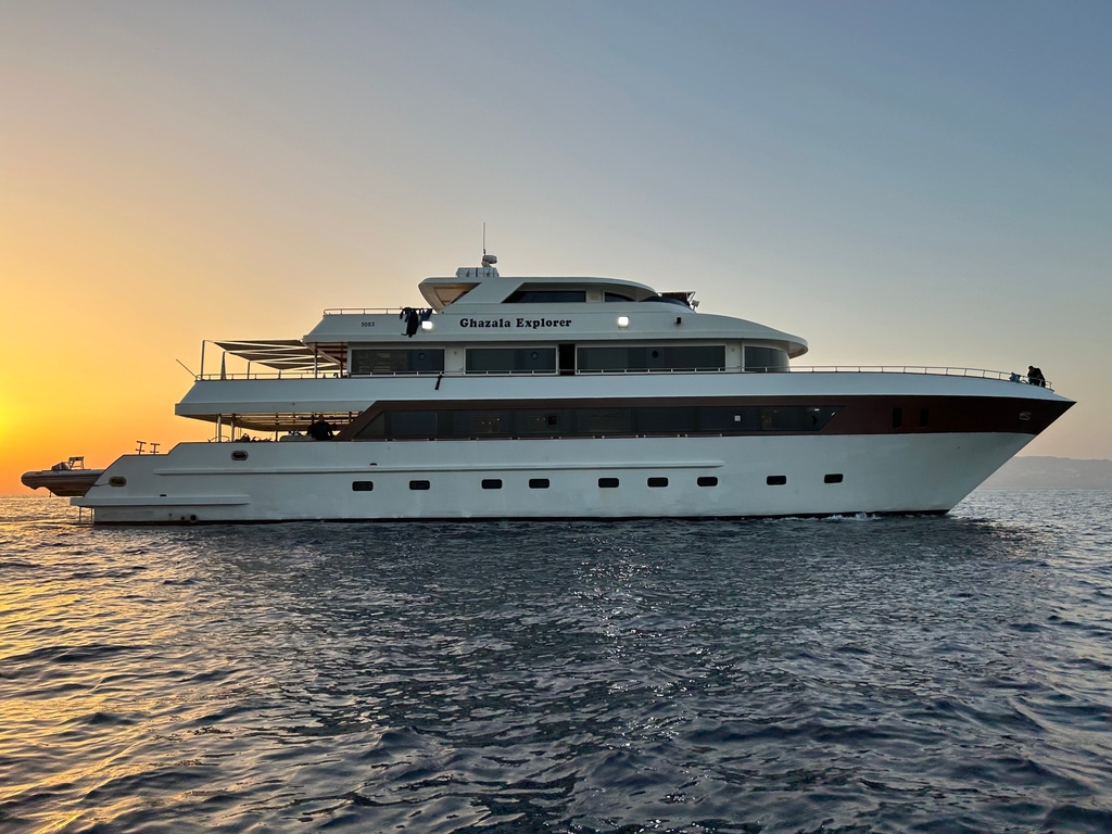 Well ok, we'll admit, product testing isn't ALWAYS hard work!

Our Accounts Manager Dom put our wetsuits through their paces this month aboard the Scuba Travel Ghazala Explorer Ocean Tribe Fleet #fourthelement #divescubatravel #scubadiving #redsea #liveaboard #boatdives #scuba