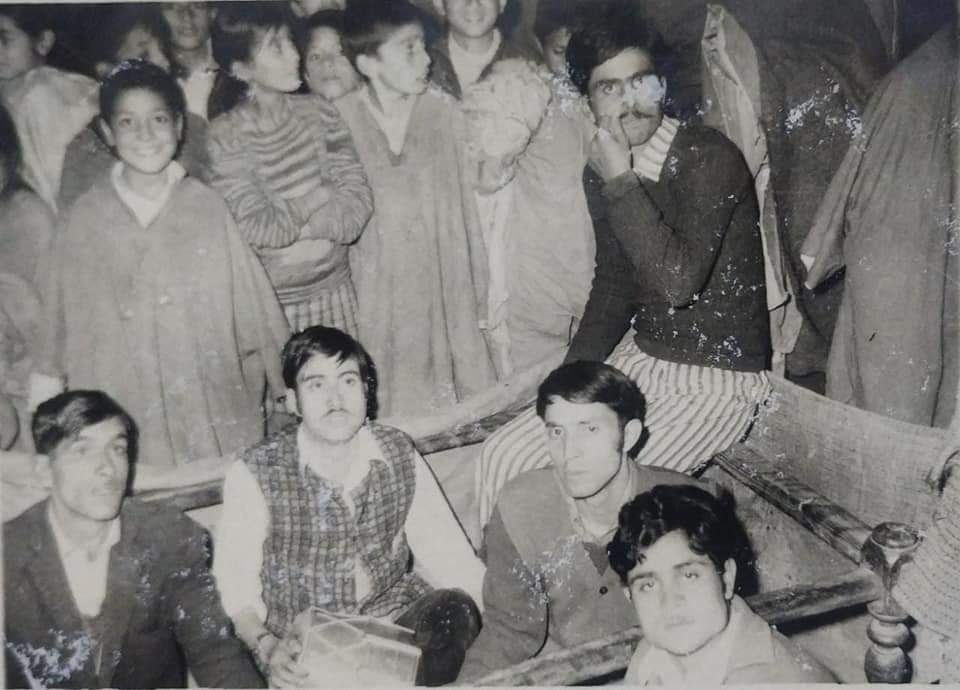 RanjanJotshi's tweet photo. Ram Leela used to be celebrated at Martand at a particular place, a kind of theater of that time. During those days , there wasn't that much facility of audio visual as we have today. The pitch of the artists was so high that one could listen the dialogues and live songs easily https://t.co/UDnIYRGahy