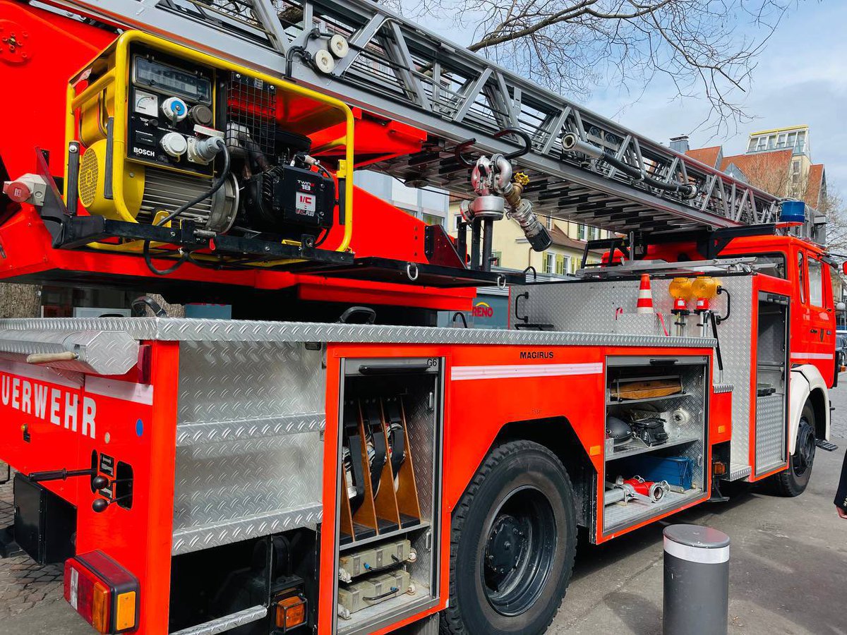 Tendar's tweet photo. The German city Aalen in support of the charity “Heidenheim für Ukraine“ has donated a fire truck to Zaporizhzhia city. It will be used for first responders there and later for Melitopol after liberation by AFU. 

Source: Ivan Fedorov
#Germany #Ukraine #Aalen https://t.co/41J6XMHvuE