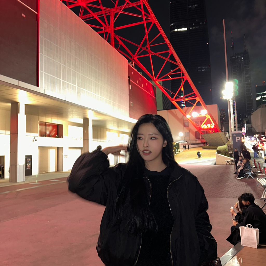 loonabot's tweet photo. #이달소팬카페 #To_Orbit #From_LOONA 

[Olivia Hye] 안녕하세요 오빛들 올리비아 혜입니다 

▶️ https://t.co/kZjdEOEQQc 

#이달의소녀 #LOONA https://t.co/o3RX0ZOVnc