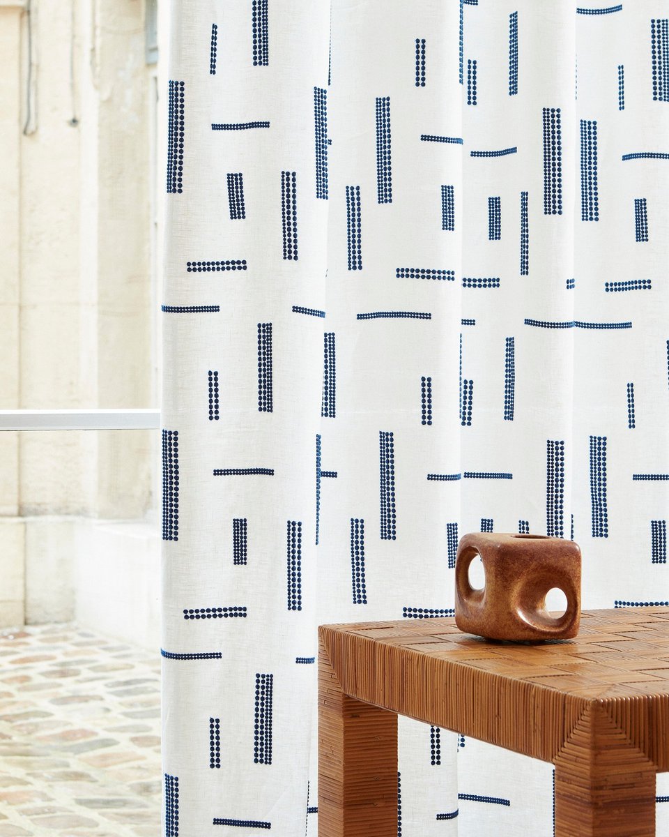 This beautiful sheer from <a href="/nobilis_paris/">Nobilis_Paris</a> is a simple, elegant way to add privacy to a window space without blocking the light out.

The embroidered modules of Lazuli linen sheer, create a playful and modern element to this space.⁠
⁠
📸 <a href="/nobilis_paris/">Nobilis_Paris</a>

#nobilis...