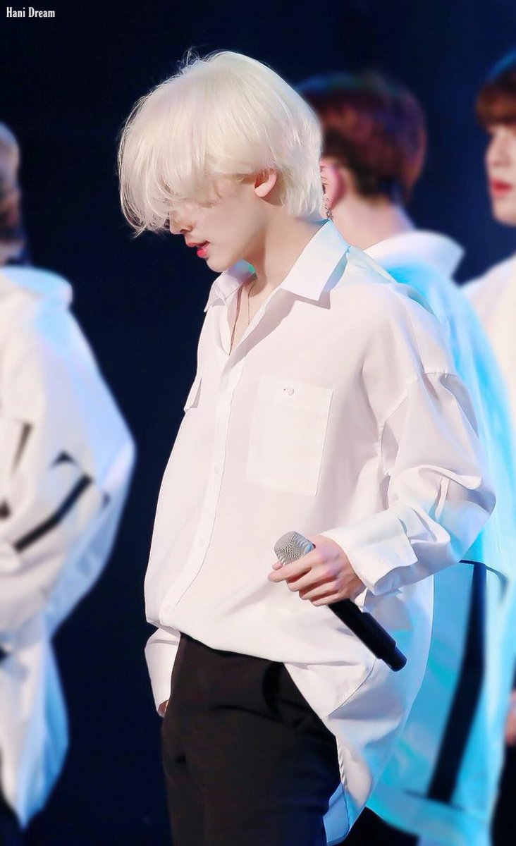 ScoupOfHannie's tweet photo. So weak for coupjeong in white 😭 https://t.co/krleGYeose