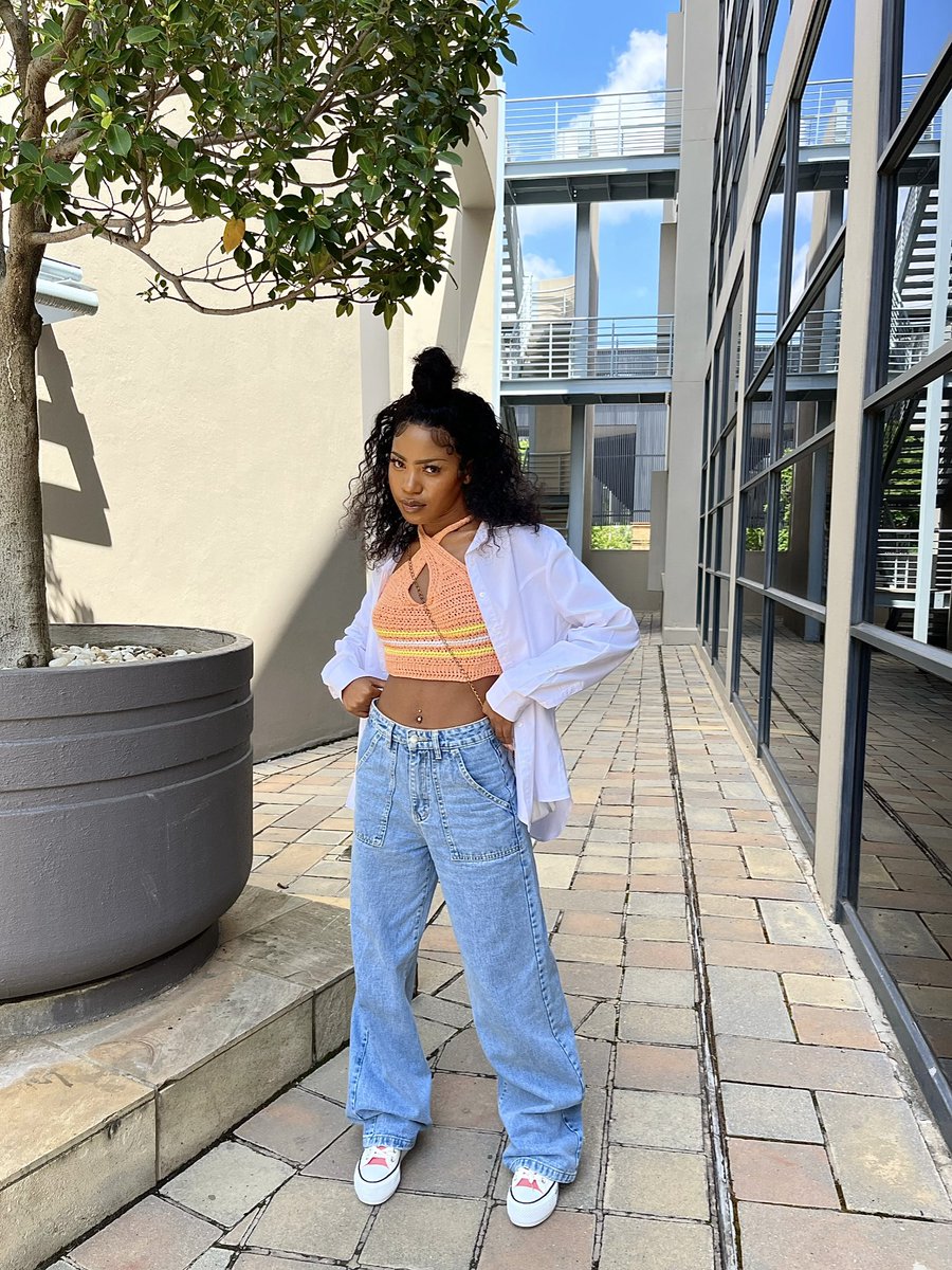 Plight_A's tweet photo. Shop Zando’s Denim Diaries 👖 on https://t.co/8rV4LYIN2O &amp; get 10% off your selectionswhen you use code KPlightDenim10 . #Zando #MyZando #ZandoDenimDiaries https://t.co/YwjSHyVr6p