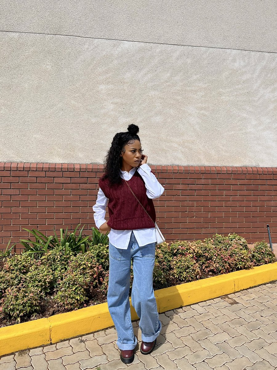 Plight_A's tweet photo. Shop Zando’s Denim Diaries 👖 on https://t.co/8rV4LYIN2O &amp; get 10% off your selectionswhen you use code KPlightDenim10 . #Zando #MyZando #ZandoDenimDiaries https://t.co/YwjSHyVr6p