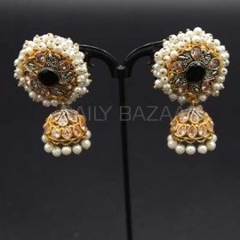 DailyBazaar1's tweet photo. Best fashion Earrings for girls
https://t.co/IqjaoS8L7l
#Earrings #bestEarrings #ForWomens https://t.co/aWcgoeGKIk