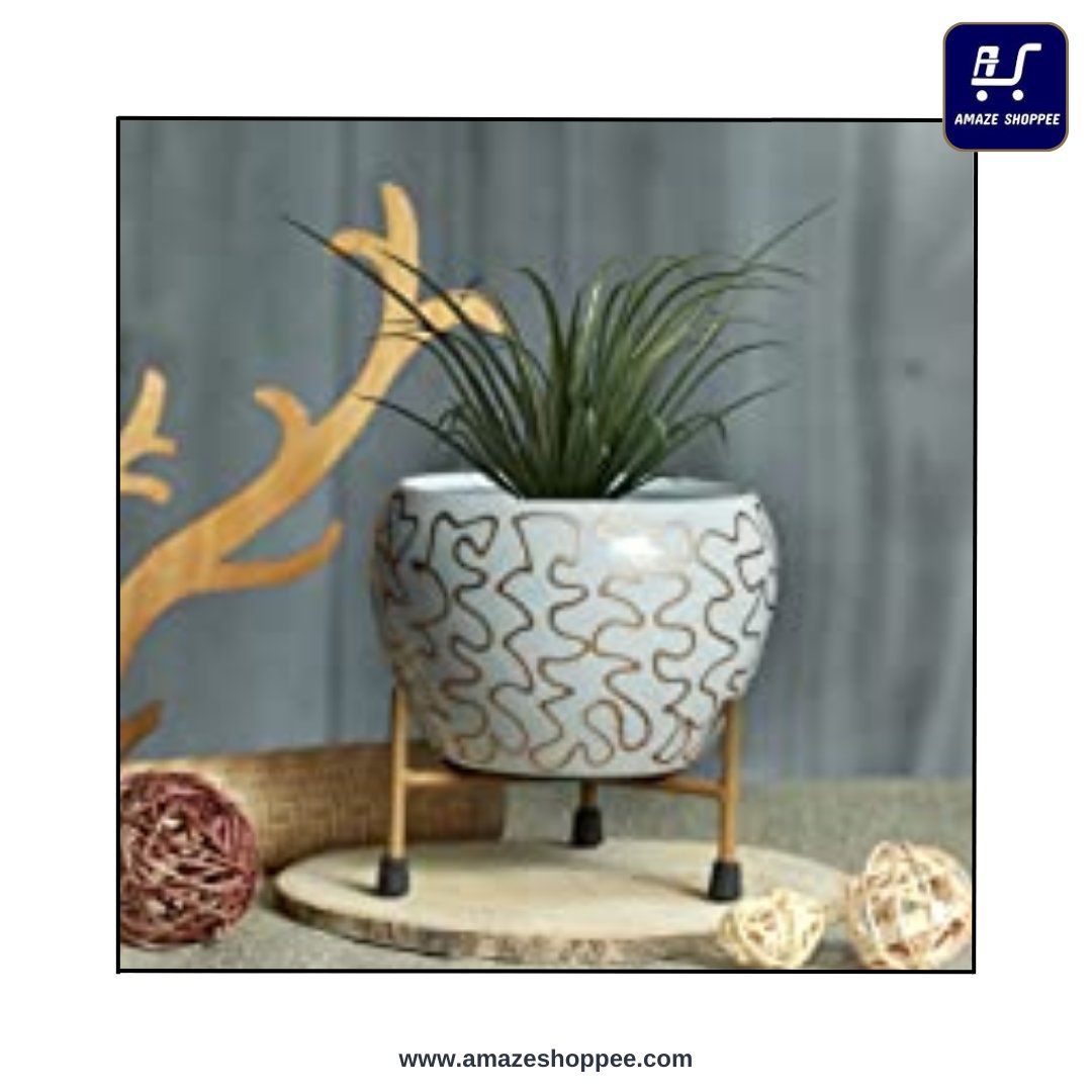 #india #amaze #amazeshoppee #interior #interiordesign #homedecor #metalplanters #metalpots #gardenstyle #plantdecor #indoorplants #outdoorplants #metallicdecor #rusticplanters #gardeninglife #botanicaldecor #metallicpots #plantstagram #gardeninspiration #greenery #interiorplants