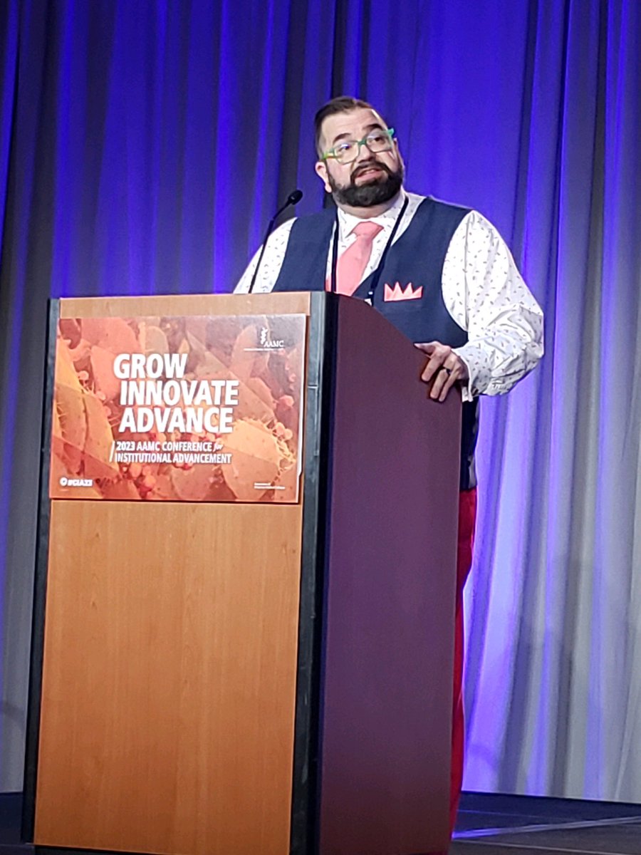 varhodes's tweet photo. How It Started vs. How It Ended
As Chair of the #AAMC GIA, it was my pleasure to welcome 600 #AcademicMedicine institutional advancement pros to our #GIA23 conference. We ended our day at Heard Museum &amp; received a Native American blessing. An auspicious beginning. #PHX https://t.co/VEXXM92euL