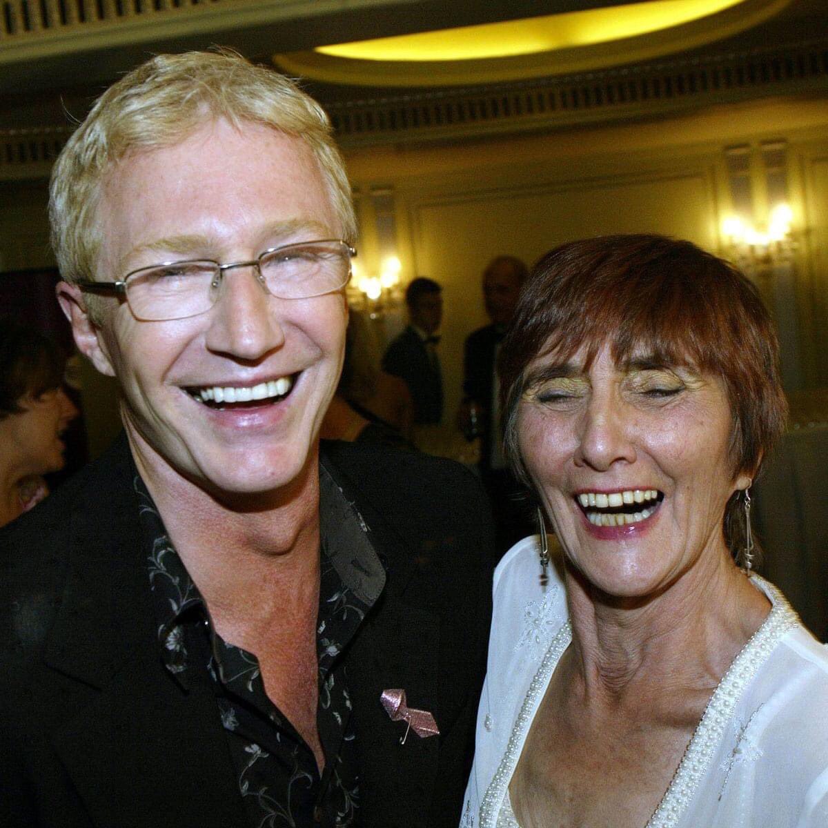 JuneBrownTV's tweet photo. TV star and comedian Paul O’Grady has died at the age of 67 yesterday. #rippaulogrady💔
(Paul pictured with June at the "TV Quick Awards" party at the Dorchester Hotel on September 4, 2000 in London. )
#PaulOGrady #paulogradyrip #rippaulogrady #junebrown https://t.co/UGlHprgv5W