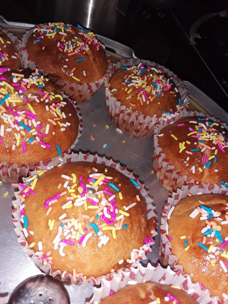 samkenelope's tweet image. I tried 😊 #KKSA #KrispyKremeTreatTreat #KrispyKremeDoughnuts