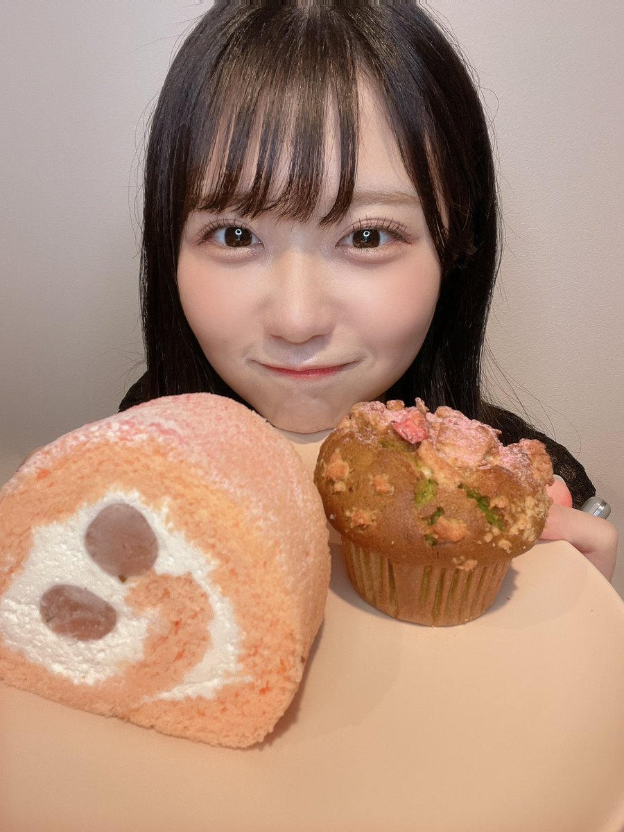 タカティン💪 on Twitter "RT 1003_yumeka 15時やよ🕒🍴 さくらロールケーキとさくらマフィンとさくら夢叶どれが