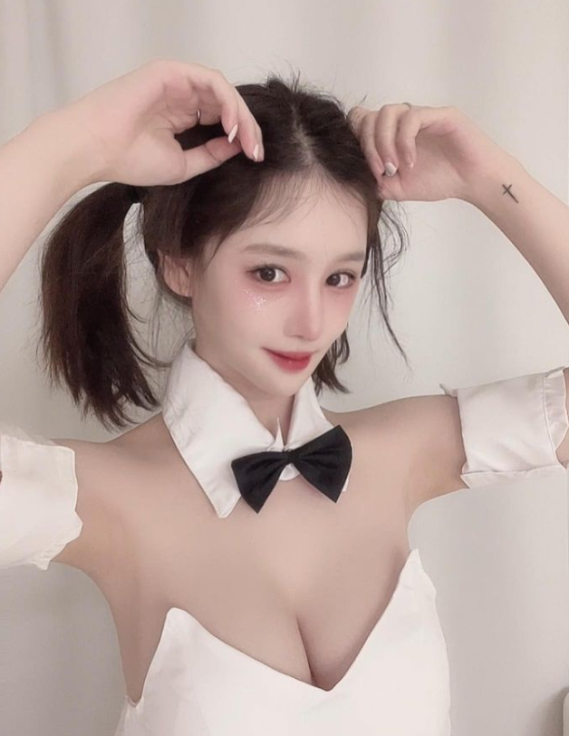 InnocentGal07's tweet photo. 主人 小母狗在家等你回来草我 #大奶 #做爱 #女m  点赞抽一个网调我 主页有我联系方式 https://t.co/1kjaC9WJV0