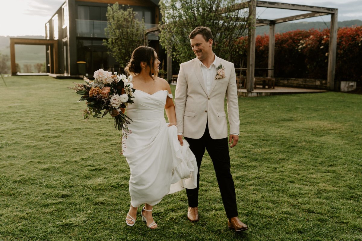 Even the rain could not dampen the wedding day of Emily &amp; Shae. This beautiful wedding- full of dogs, disco balls and babies was a charming, cocktail affair. polkadb.com/3M30d4g