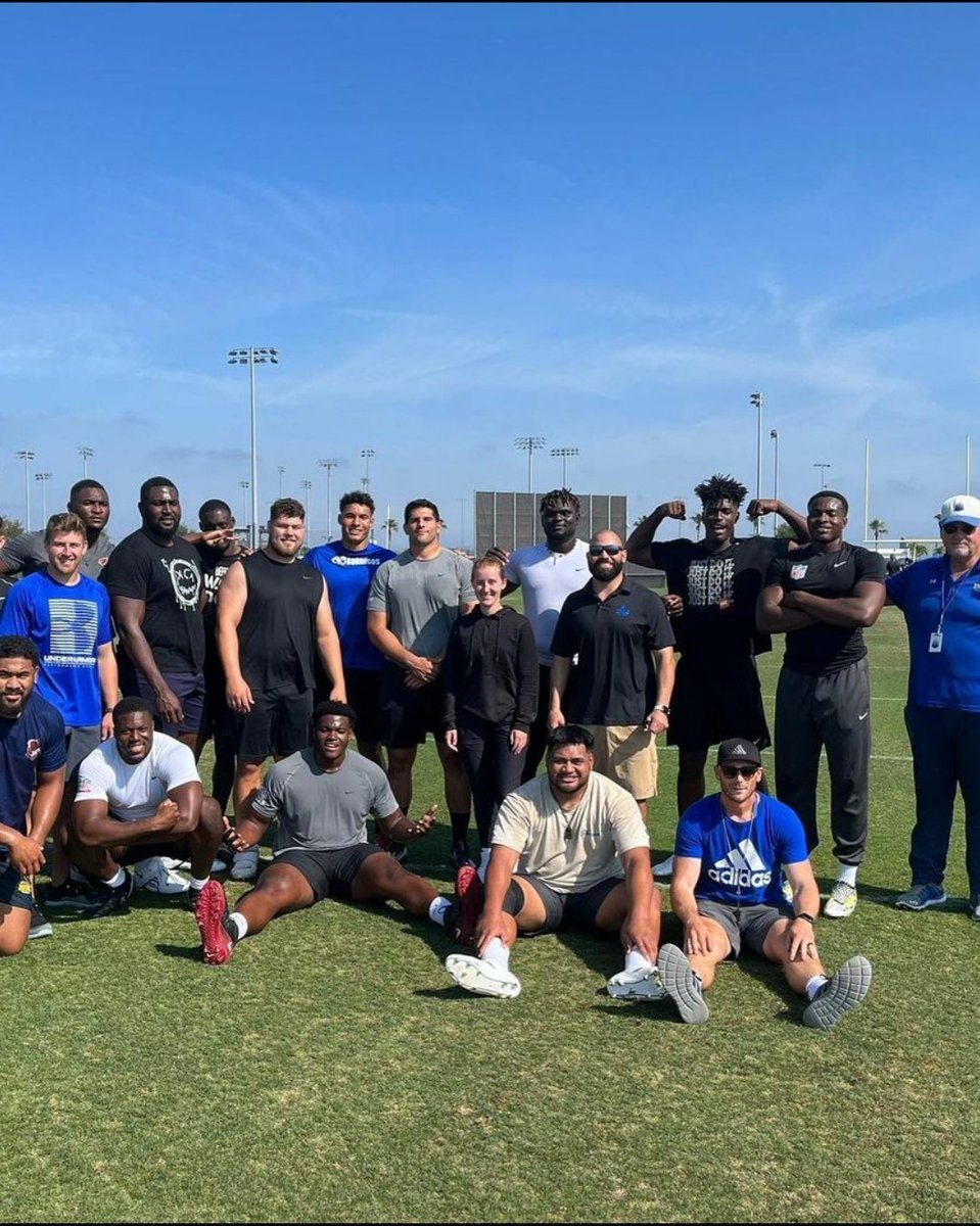 jvaka75's tweet photo. Class of 23 NFL IPP Training Camp Comes to a Close after 10 Weeks at IMG Academy. All The Best To All The Athlete's π³πΏπ¦πΊπ©πͺπ΅π¬πΌπΈπ³π¬π«π·π²π½
#NFLIPP #IPPScout #ClassOf23 #IPP https://t.co/KJOb7XDv7n