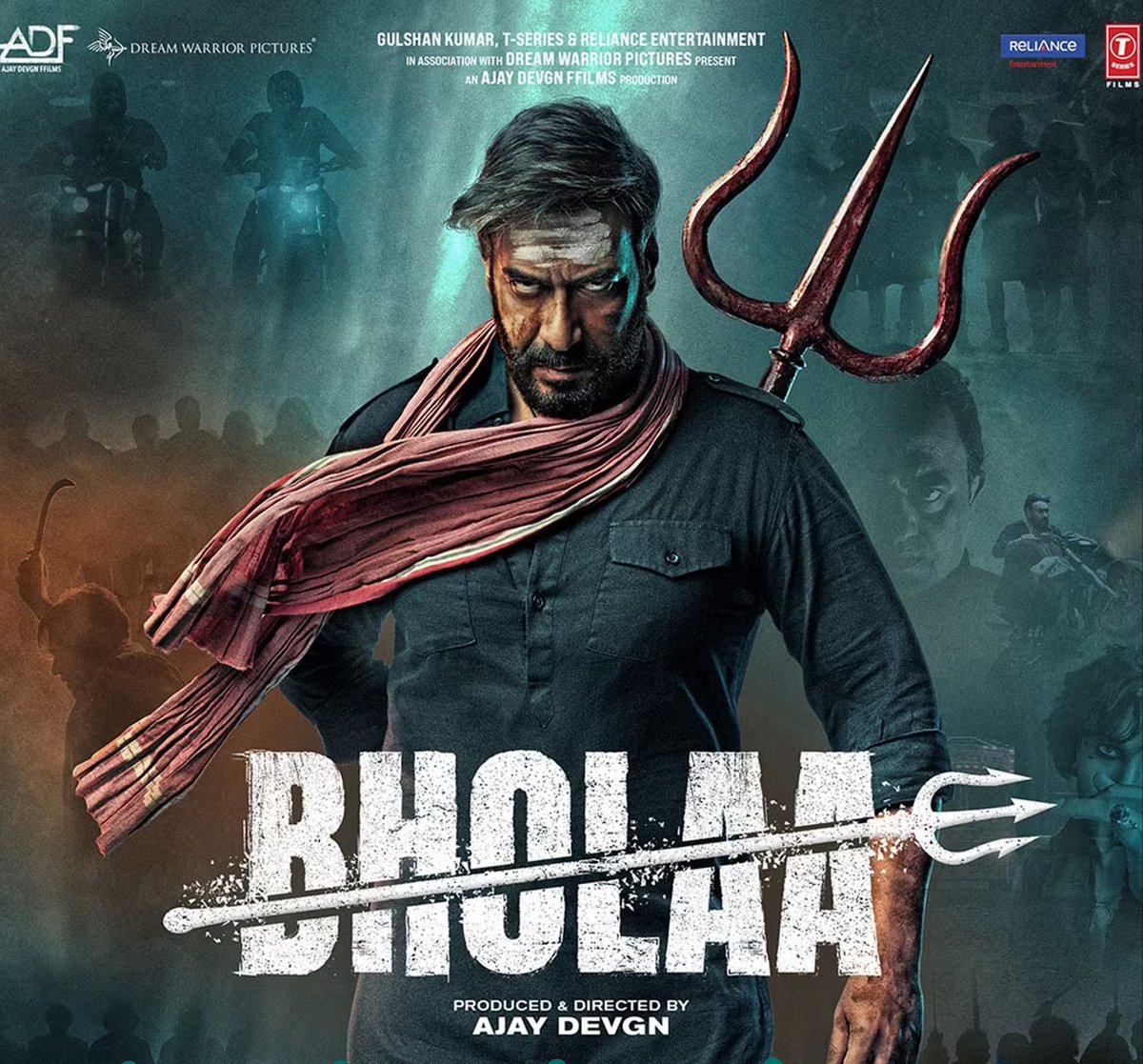 #BholaaReview : A terrific #Ajay goes all guns blazing 👌🔥💥 .... 

Ratings : ⭐⭐⭐.5/5 .

#AjayDevgn #Tabu #DeepakDobriyal #Bholaa