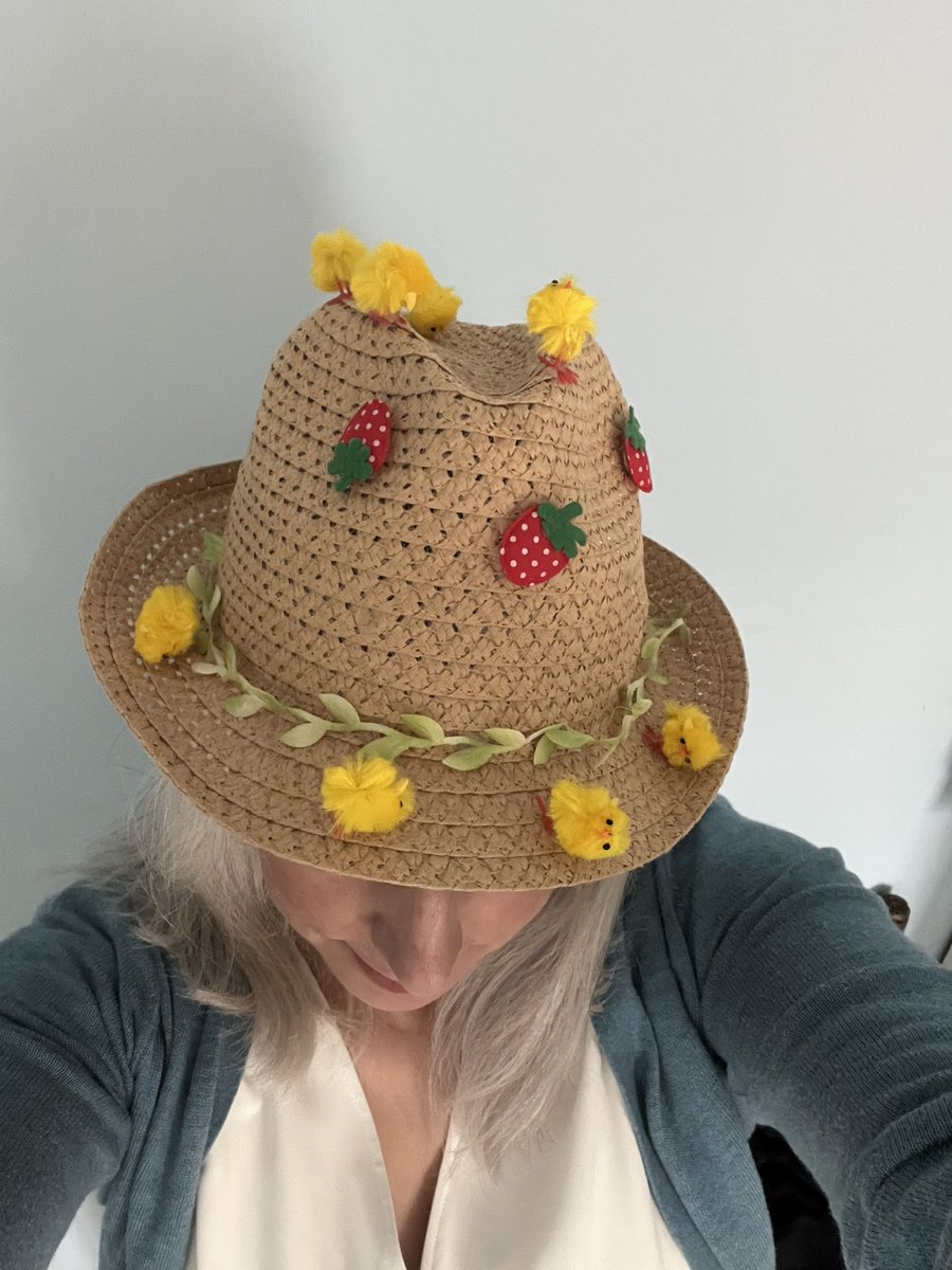 Jessiryan100's tweet photo. Easter bonnet time! 🐥🐣 https://t.co/w5zUwoBM5Y