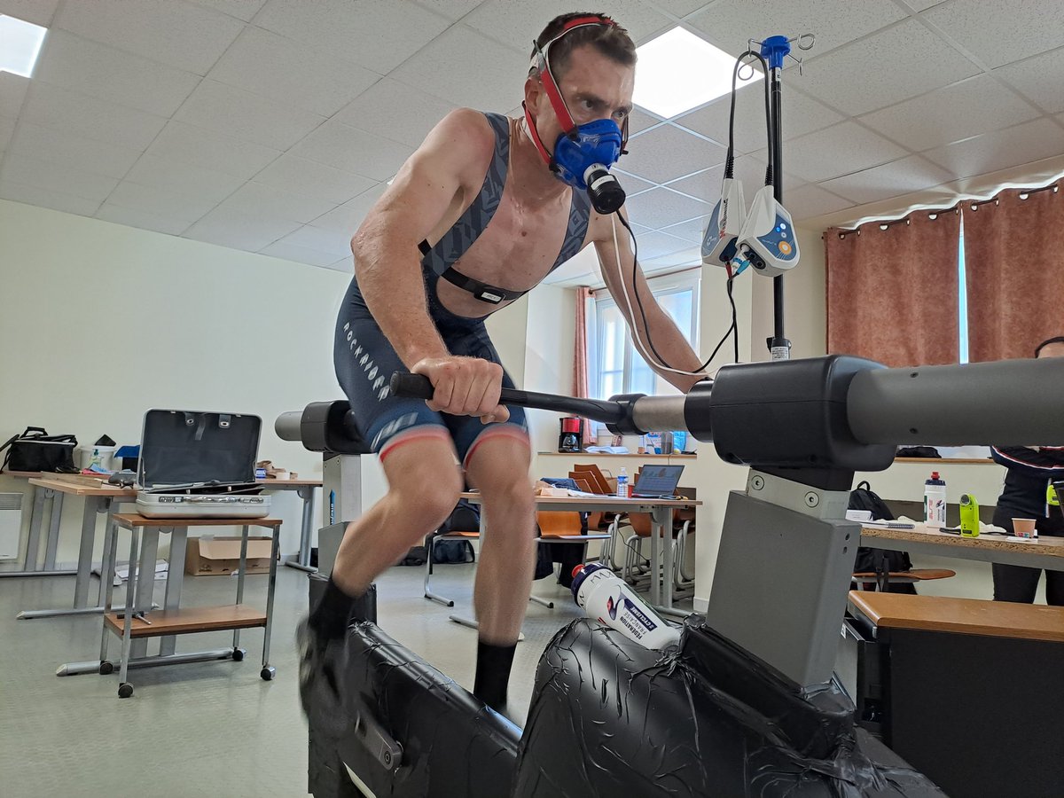 EmmanuelBrunet's tweet image. Belle semaine d&apos;évaluation du groupe olympique à @crepspa / @Iris_Sachet et @quent_rousseau grâce à 1 matériel de pointe @Agence_du_Sport @MtrainingFR @IAPS_Lab @INSEP_PARIS 
Ce matos nous a fait qq caprices tant ces athlètes @FFCyclisme ont des qualités exceptionnelles