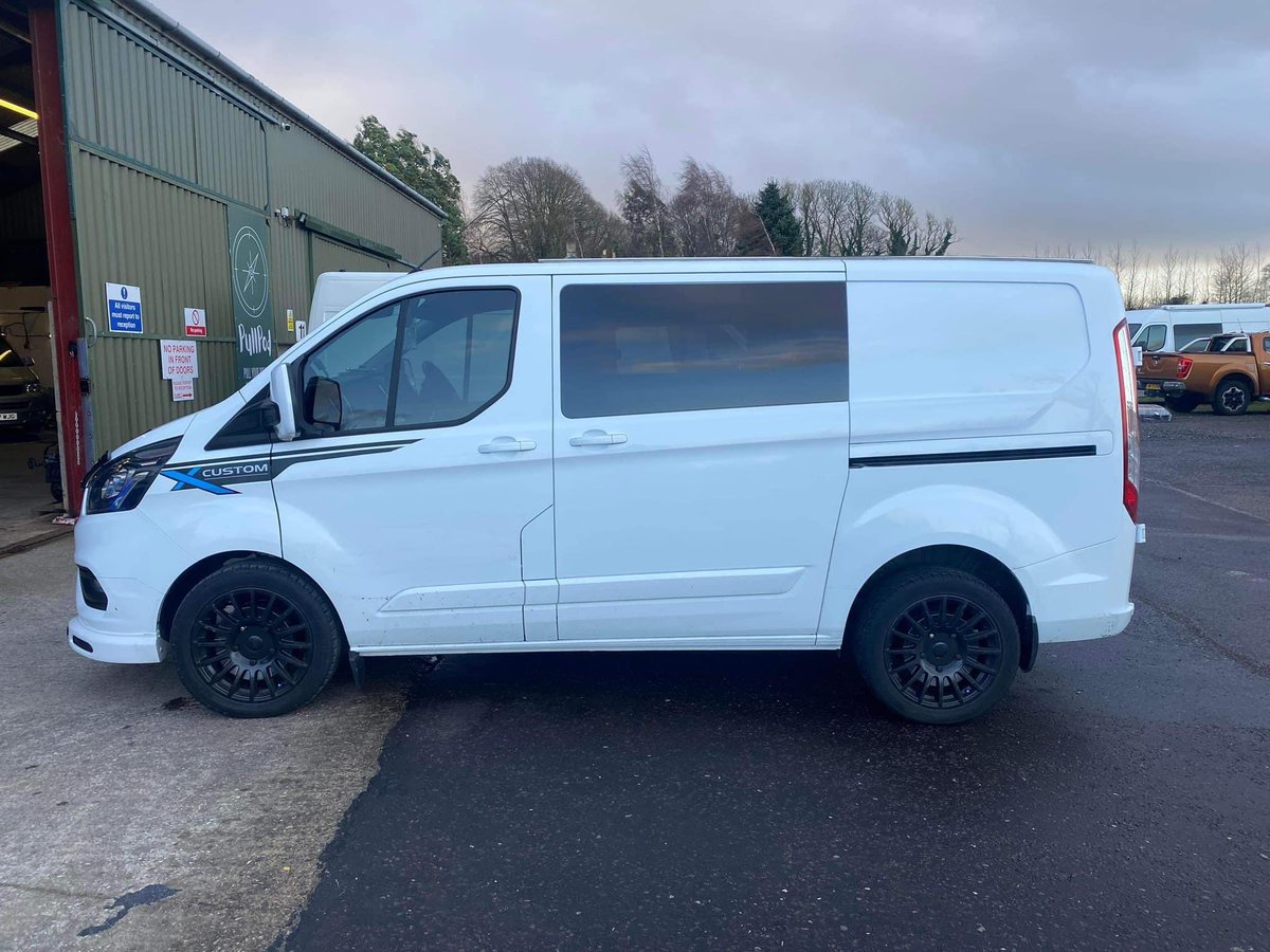 FlameConverts's tweet photo. That time of year again for all your window fitments🪟

Any make/model we fit them all💯

We fit only the best,fully warranted and fully insured✅

Plenty of deals on windows currently available👀

Drop us a call for a quote🔥 https://t.co/zAriZfso3k