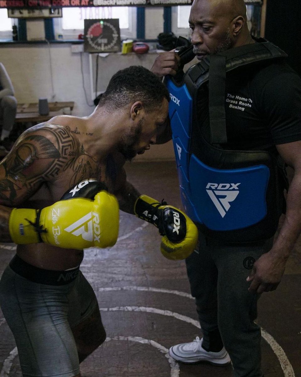 RDXSports's tweet photo. I Ain’t Nothing To Be Played With😤🦍 April 22nd Soon Come🏟️ #ANDTHENEW🎖️

@zelfaflash ⚡️
.
.
.
.
.
.
#RDXSports #TeamRDX #boxingnews #boxingupdates #latestnews #Zelfabarrett #Zelfaflash #boxingglove #boxing #striking #gloves #punchingbag #boxingfans #viral #boxinghype #boxing https://t.co/kbGamE0zDG