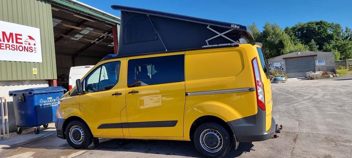 FlameConverts's tweet photo. Looking for a poptop? Here at Flame Conversions LTD we only fit the best Skyline Roofs💯 Call us today for a quote...always deals to be had😍 https://t.co/aP1KVNE9Qi