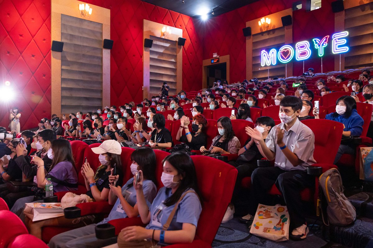 otpcnews's tweet photo. โมบาย – พิมรภัส ชวนปลุกไฟการอ่านหนังสือ ในงาน Praew Meet &amp; Read  พร้อมแชร์มุมมองและส่งต่อแรงบันดาลใจ 

https://t.co/IgwrIOZRfG

#MOBYe #MobilePimrapat
#PreawMeetandReadXMOBYe
#PraewMeetandRead https://t.co/woSzP9HIcX