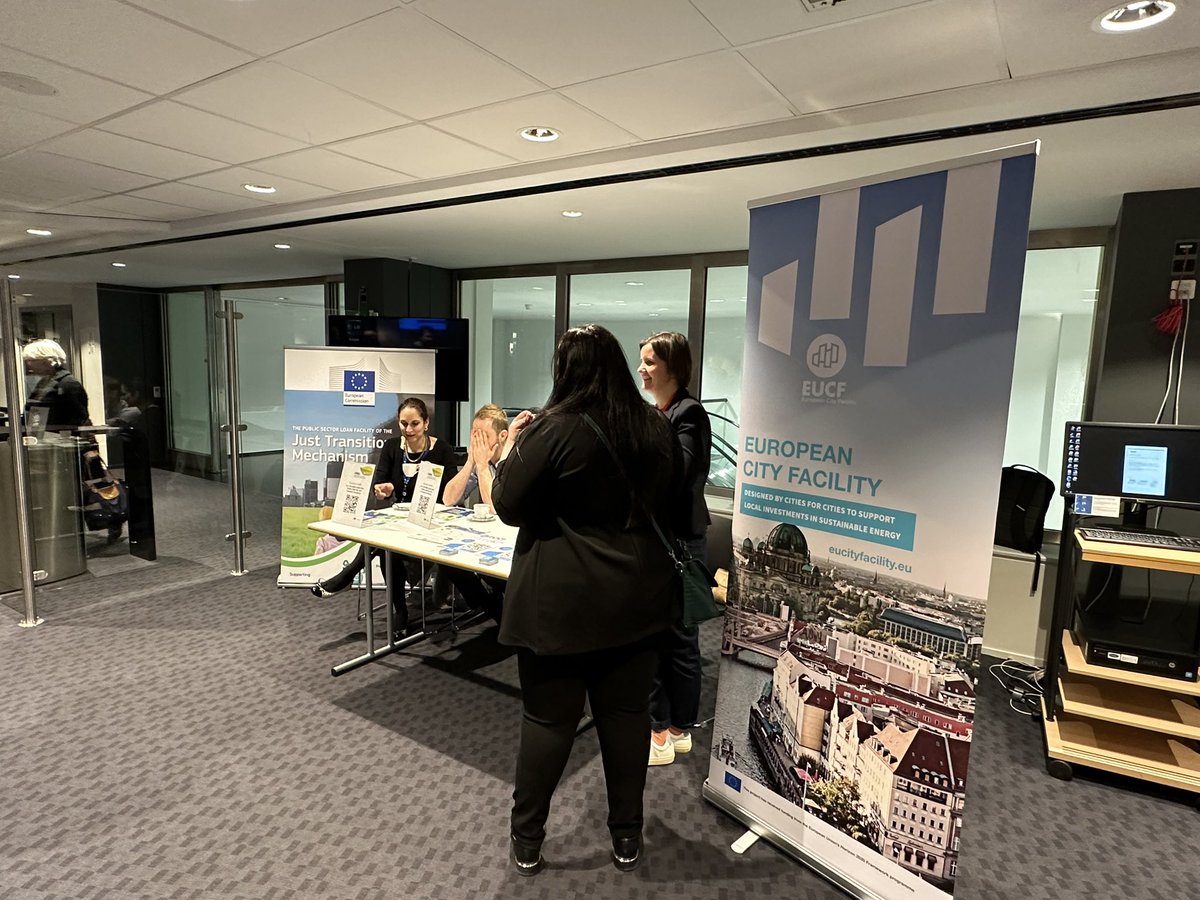 Fedarene's tweet photo. 👉 Come and discover the @eucityfacility stand at @eumayors 2023 Conference!

#EUCitiesSaveEnergy #CitiesREPowerEU https://t.co/h2xUN6SMwx