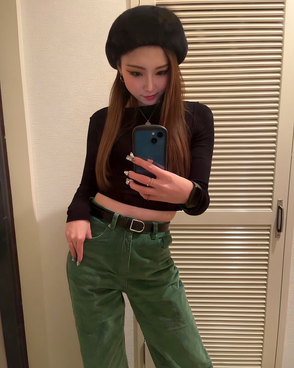 rena__stella's tweet photo. 上着もう着たくない😂

久しぶりの私服です🤞🏻 https://t.co/i2uSDAbENe