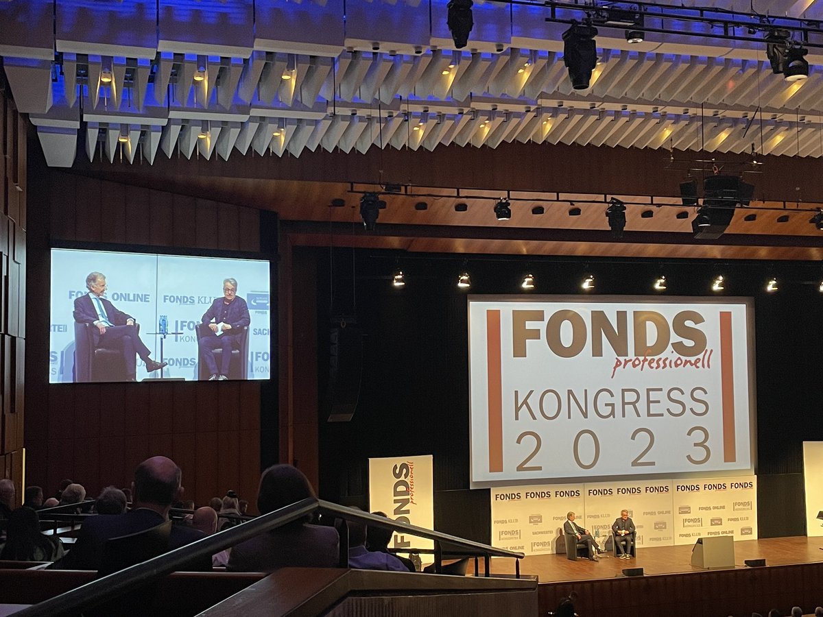 2. Tag in Mannheim - die Fonds-Industrie trifft sich. Informative Gespräche und Austausch über die aktuellen Themen, die die Branche bewegt