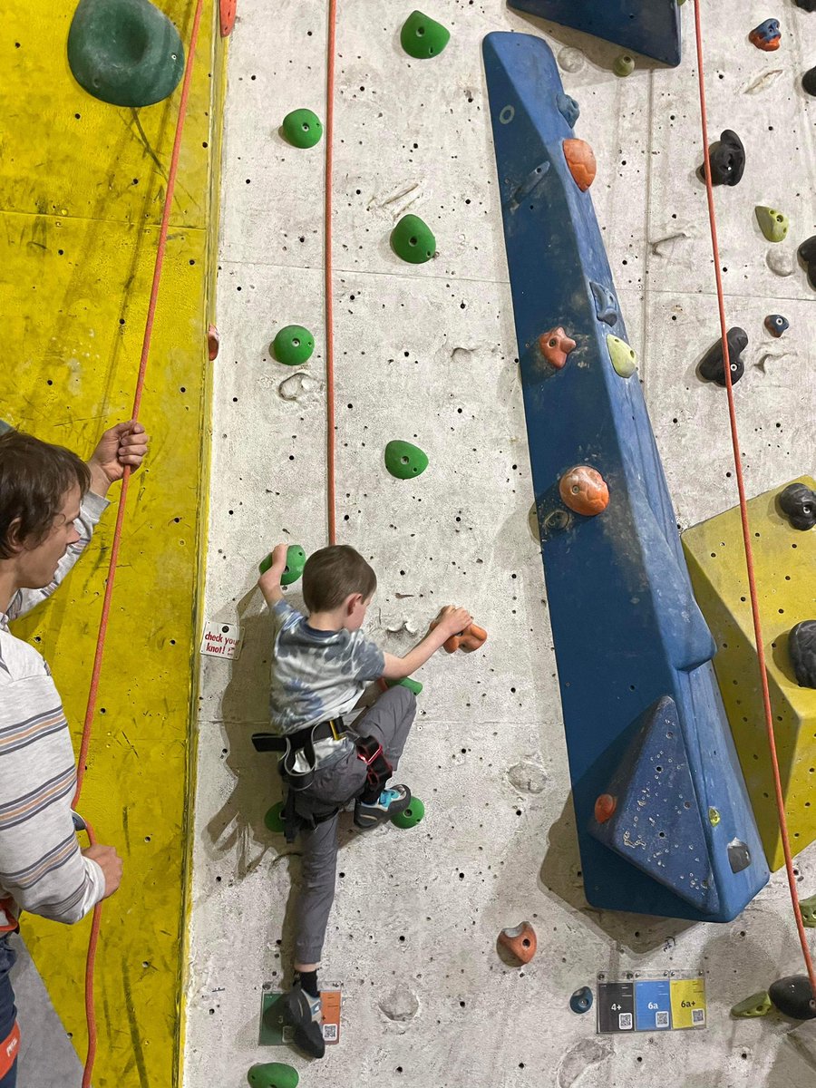 LBofoundation's tweet photo. .@FoundryClimbing thank you for such an amazing session #limbdifferenceawareness https://t.co/4GON7Wgm7Q