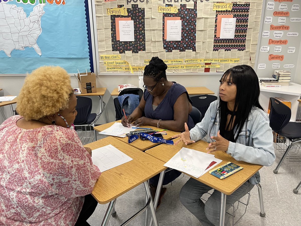 CassandraVJames's tweet image. Modeling/ Perfect Practice (PLC in Classroom Mode) - The American Lit participates in a Book Cover Summarizing Activity (RL2) before diving into writing their alternative endings to The Story of an Hour (W3). We certainly had some colorful endings! #bigrock2 #tier1instruction