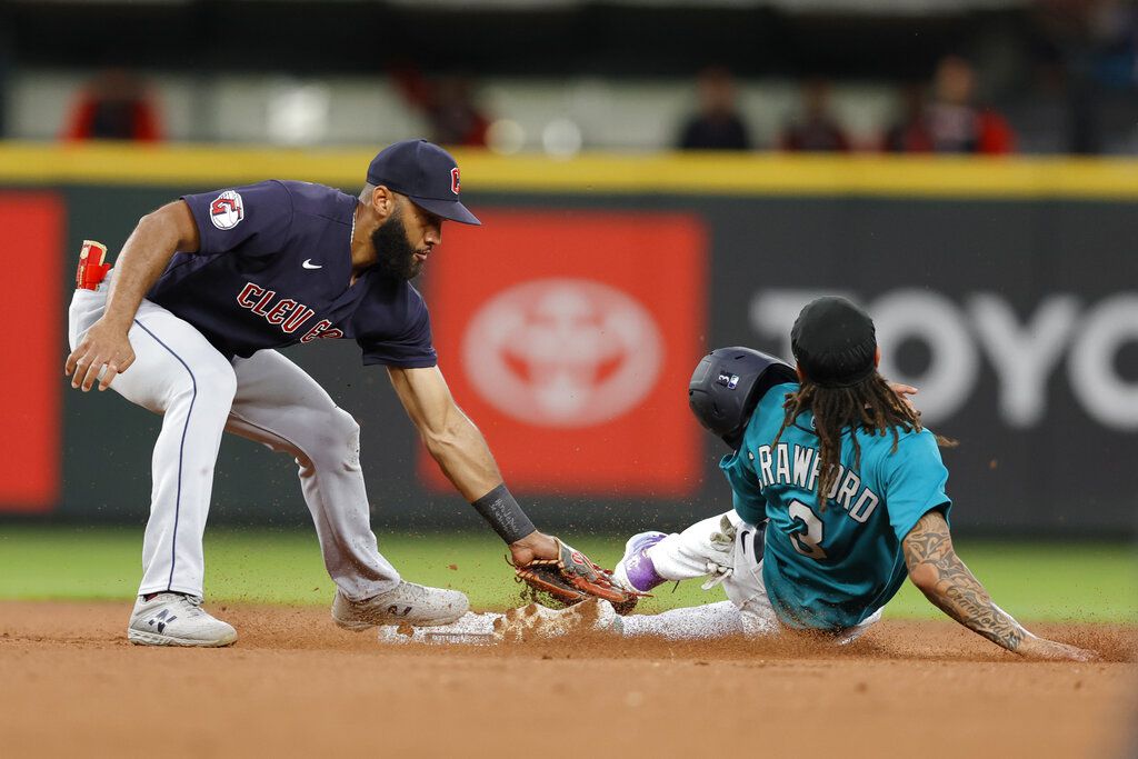 karnsies817's tweet photo. Just here to say I hope the Mariners score zero runs, and have zero fun for choosing to make Cleveland wait until 10pm for Opening Day. https://t.co/8QwqhsdKnC