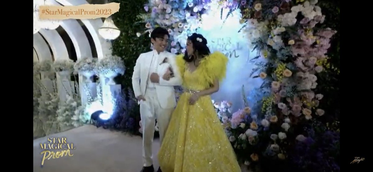 CapiliAnne03's tweet photo. Will you marry me nga kc dapat Un .. Anu ba @imsethfedelin Ppatayin mo ba kami sa kilig .. 

FRANSETH AMagicalProm
#FrancineDiazEnchantedProm 
#BestBoySethFedelin https://t.co/ijqgs8SA6k