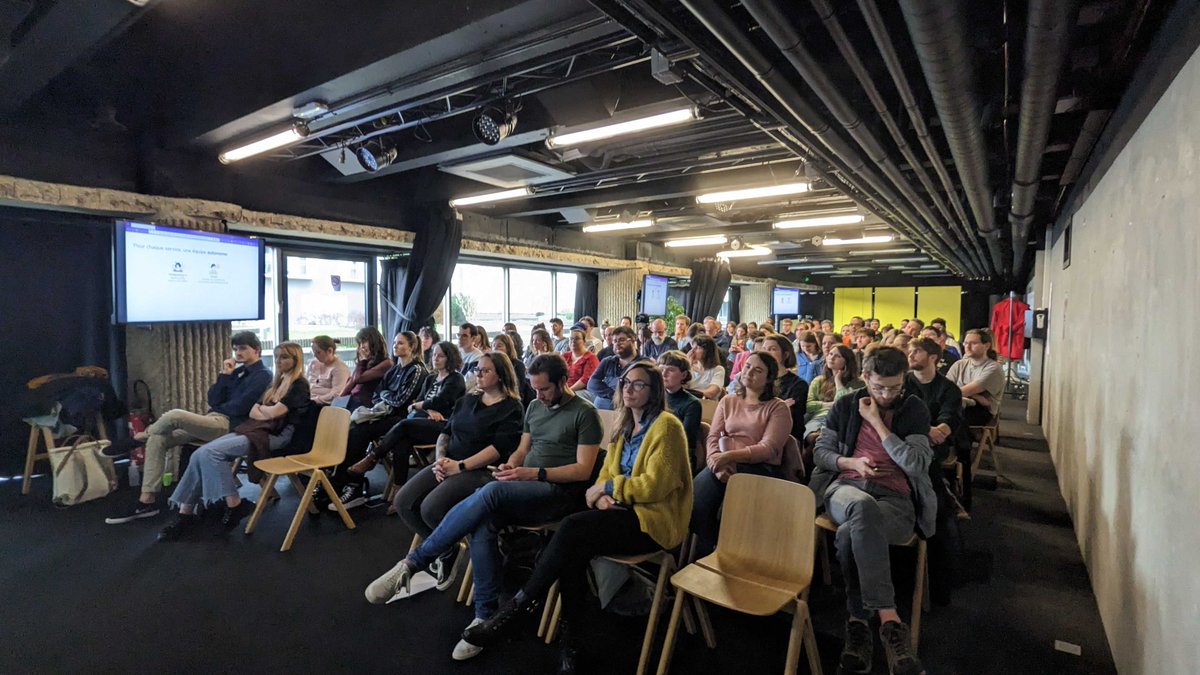 Anne-Sophie tweet media