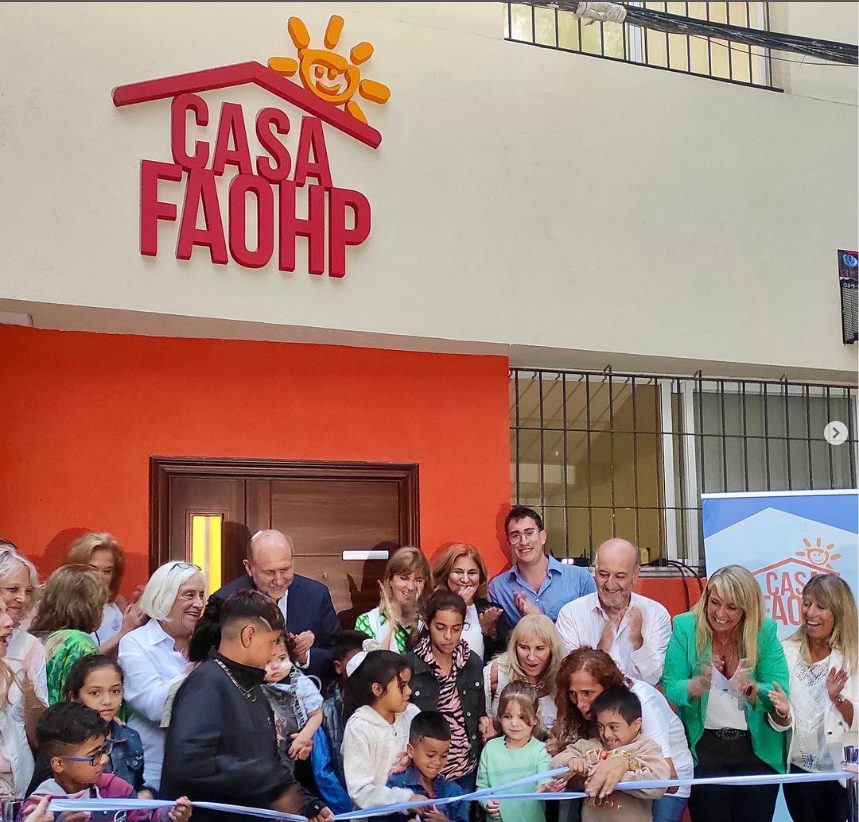 Leo_Caruana's tweet photo. ¡Felicitaciones #Faohp su casa es hermosa! 👏👏
La Fundación Argentina Onco Hematológica Pediátrica (Faohp) inauguró la casa ubicada en Virasoro 870. Una obra que comenzó en 2018 y que hoy será el futuro hogar de muchos niños y niñas que transiten tratamientos oncológicos. https://t.co/0g5hDBEDy4