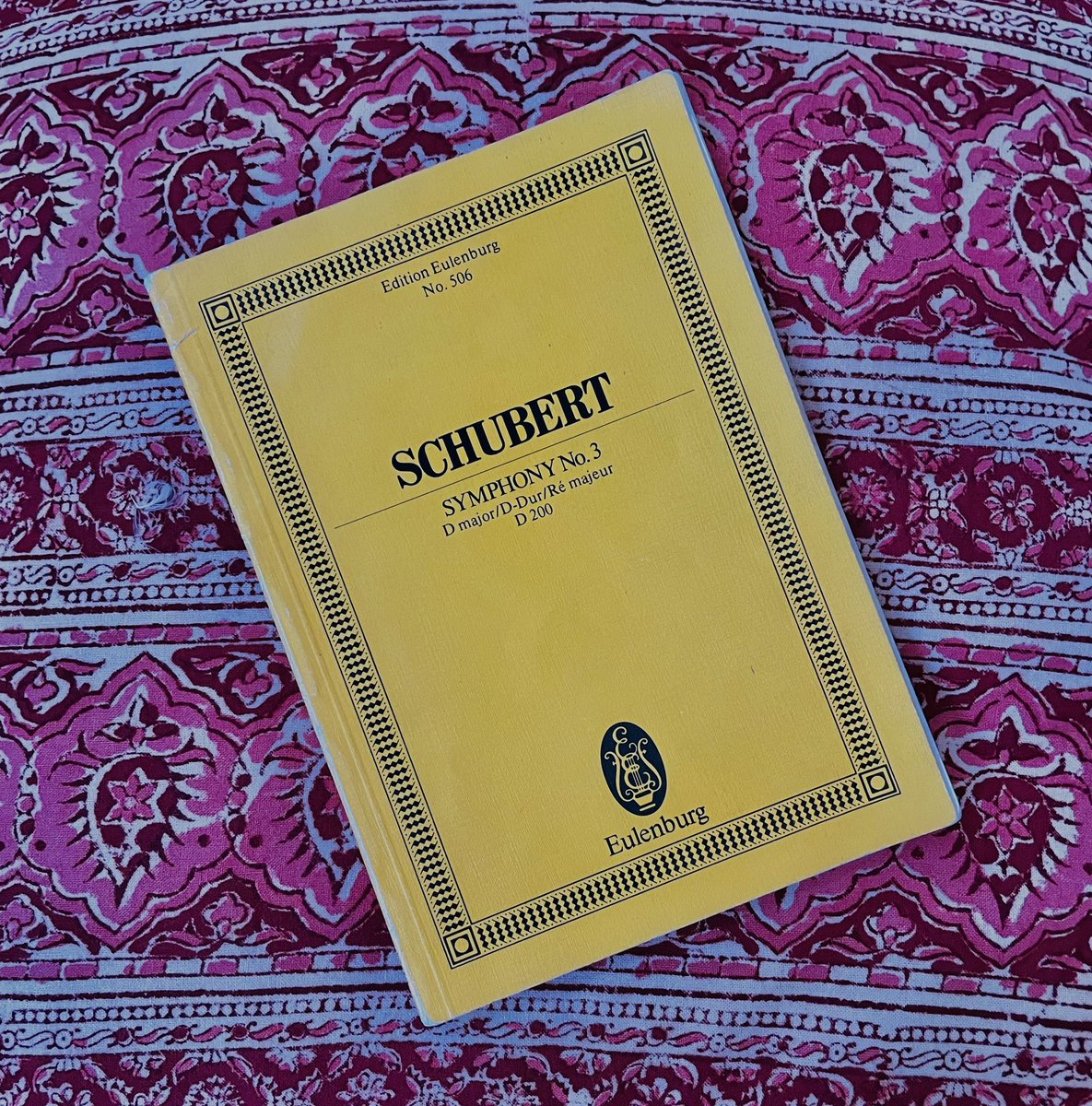 cle_mao_takacs's tweet photo. Un•e vieil•le ami•e (compositeur et œuvre), bientôt à nouveau sur le pupitre. #Schubert #joie #GuestConductor https://t.co/Obk1T7uL2A