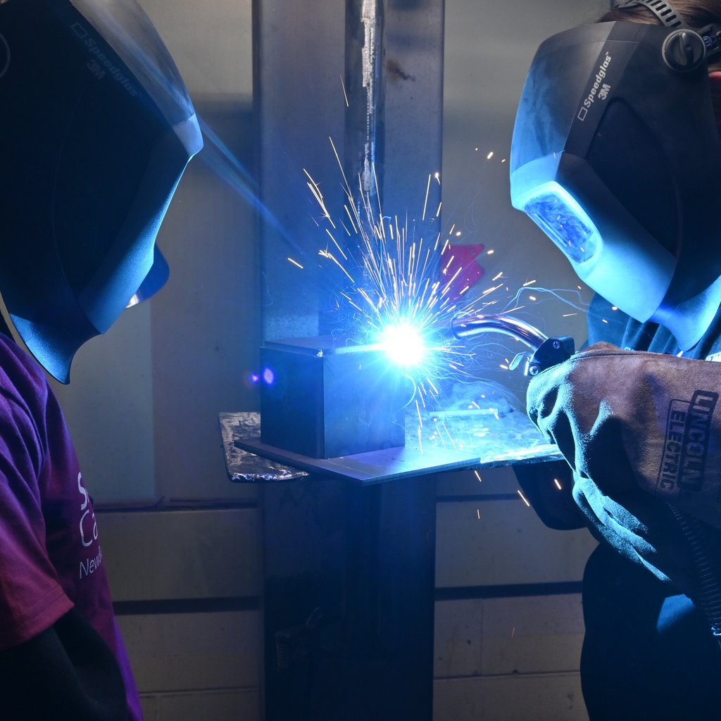 Gov_NB's tweet photo. This week, 172 skilled trades students in 12 high schools across NB are involved in welding and carpentry competitions!

(1/2) https://t.co/VgKdHtiURA