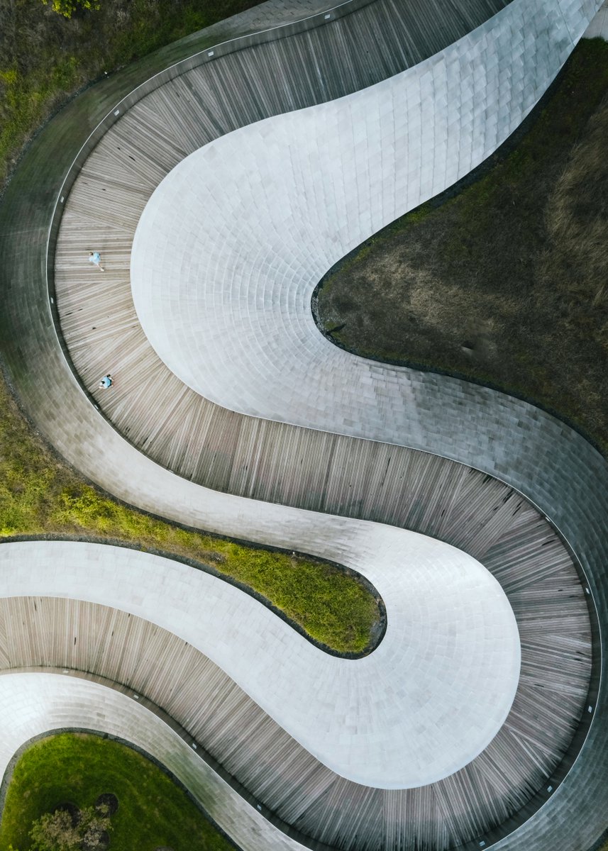 DJIGlobal's tweet photo. "S" is for Spring 🌱

📸: Panvelvet, Mavic 2 Pro #Skypixel https://t.co/SrOZNj5A76