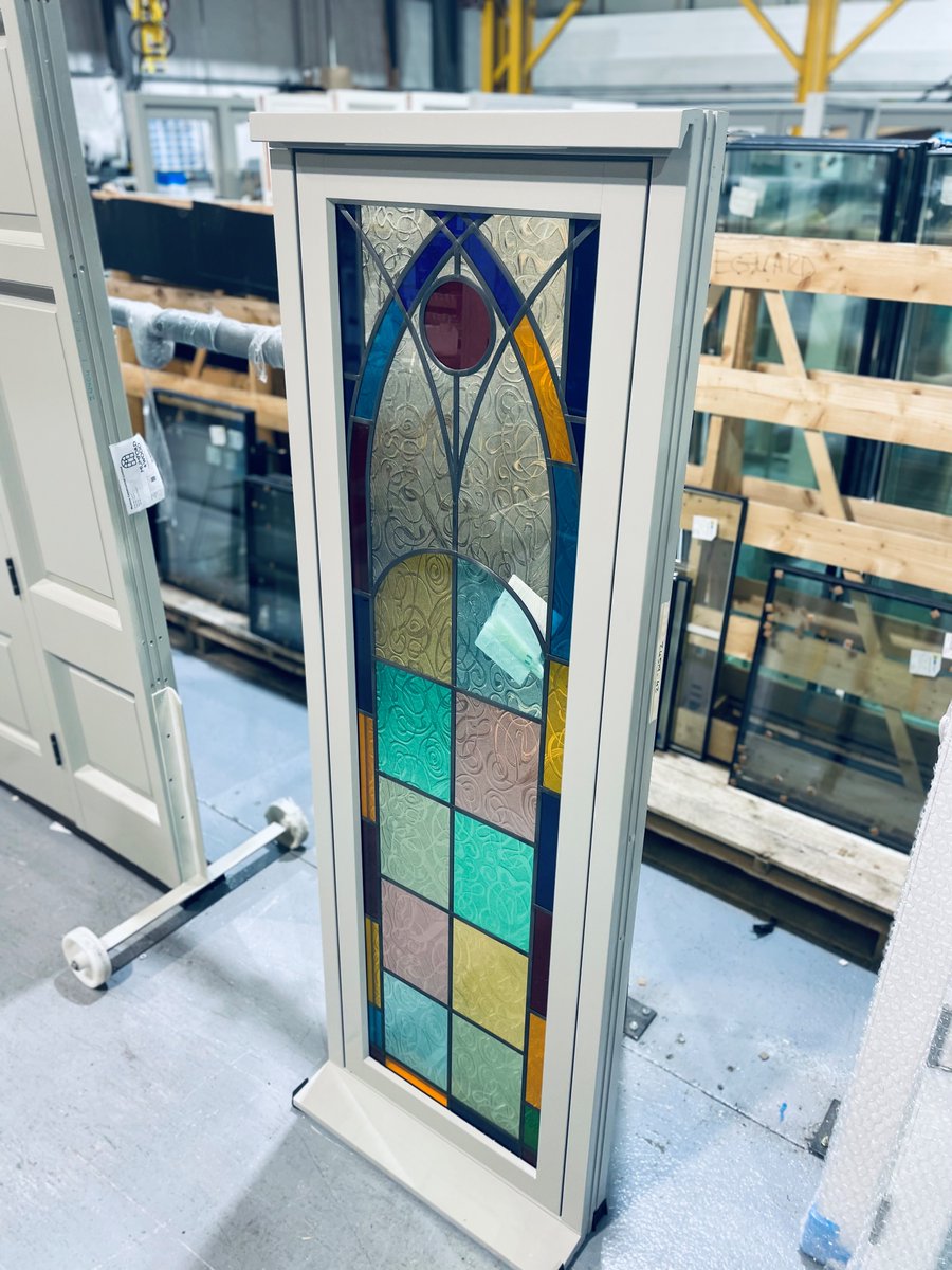 MumfordWood's tweet photo. Spring has brought us some colour with this stunning window destined for a Norfolk home soon. We love the brightly coloured film used in the design. What do you think?
#colouredwindows #stainedwindow #timberwindows #patternedwindows #madeinbritain #ukjoinery #ukbuilders https://t.co/iH8WjGnfDM