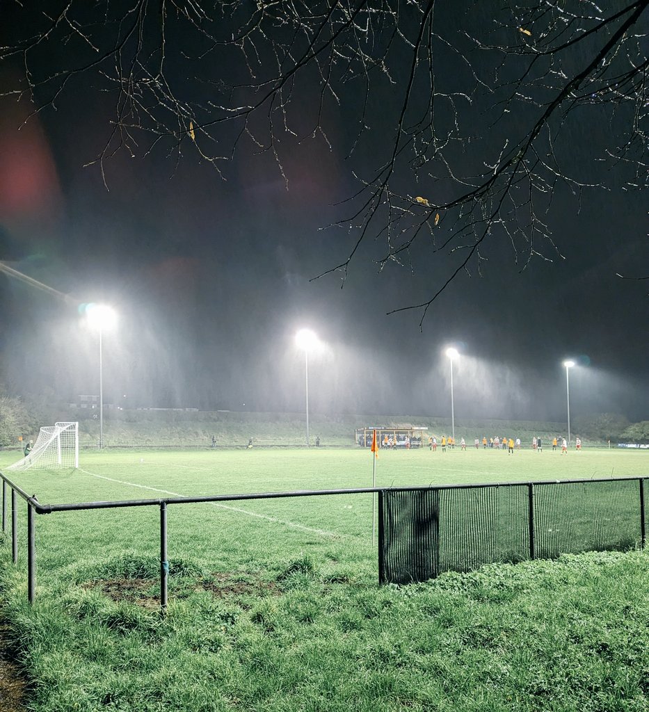 Game 81 - @mileoak_fc 0-0 @EpsomEwellFC - @TheSCFL Division 1. A hard-fought game where a draw was probably the fair result overall. New Ground. #football #groundhopping #nonleaguefootball #NonLeague #UpTheOak #WeAreEpsom #SCFL