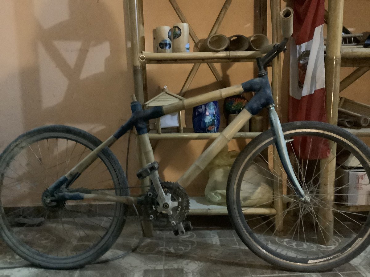 Bicicleta de bambú