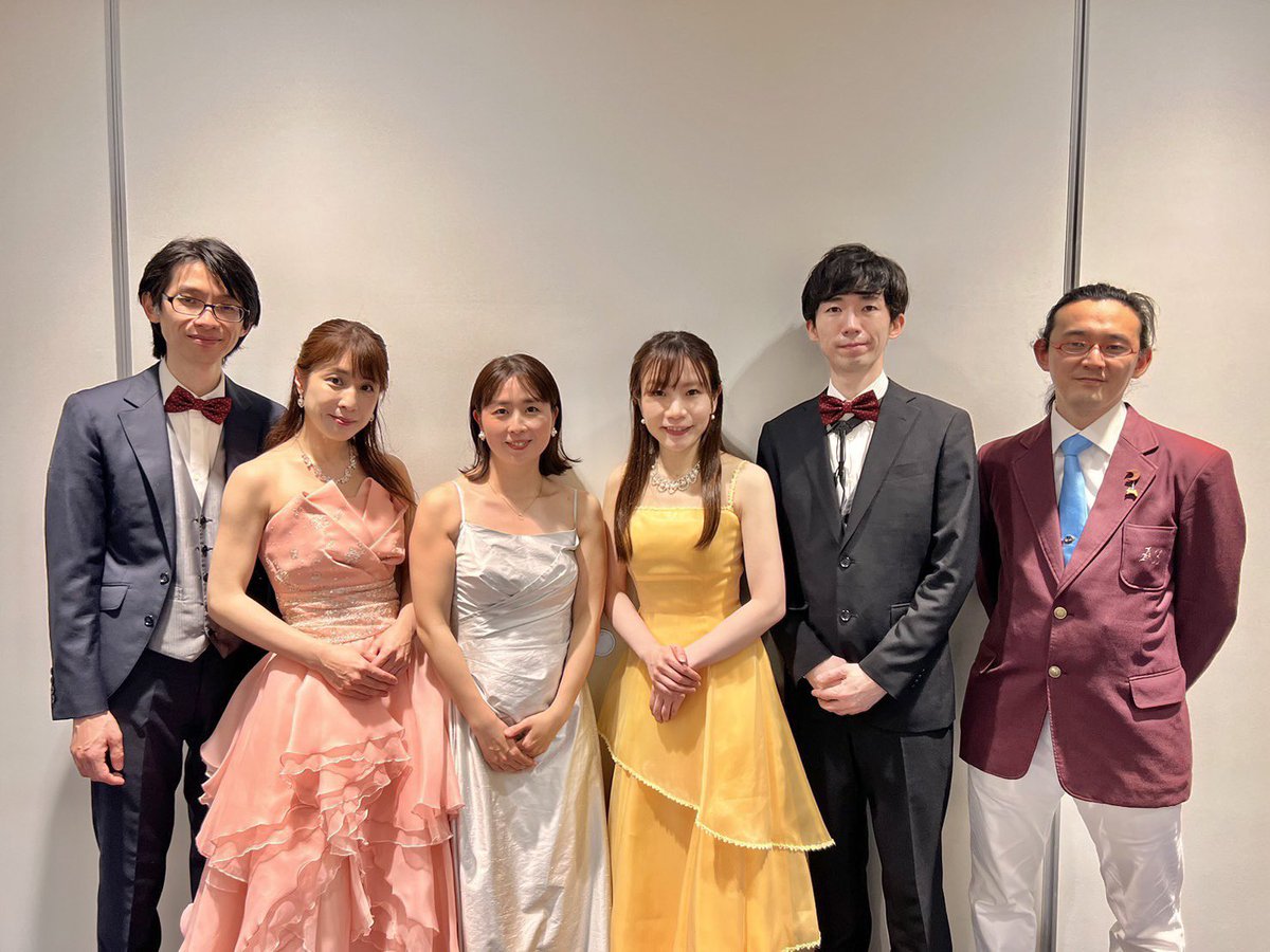 amiclpf's tweet image. 週一くらいで投稿しようと思ってたら１ヶ月も経っててびっくり😂
24日のコンサート、無事終演しました！たくさんの方にお越しいただき感謝の気持ちでいっぱい😭本当にありがとうございます🌸
委嘱作品『Fairy Tales』ピアリの大切なレパートリーとなりました🧚
アンコールは作曲家鶴薗さんも一緒に✨