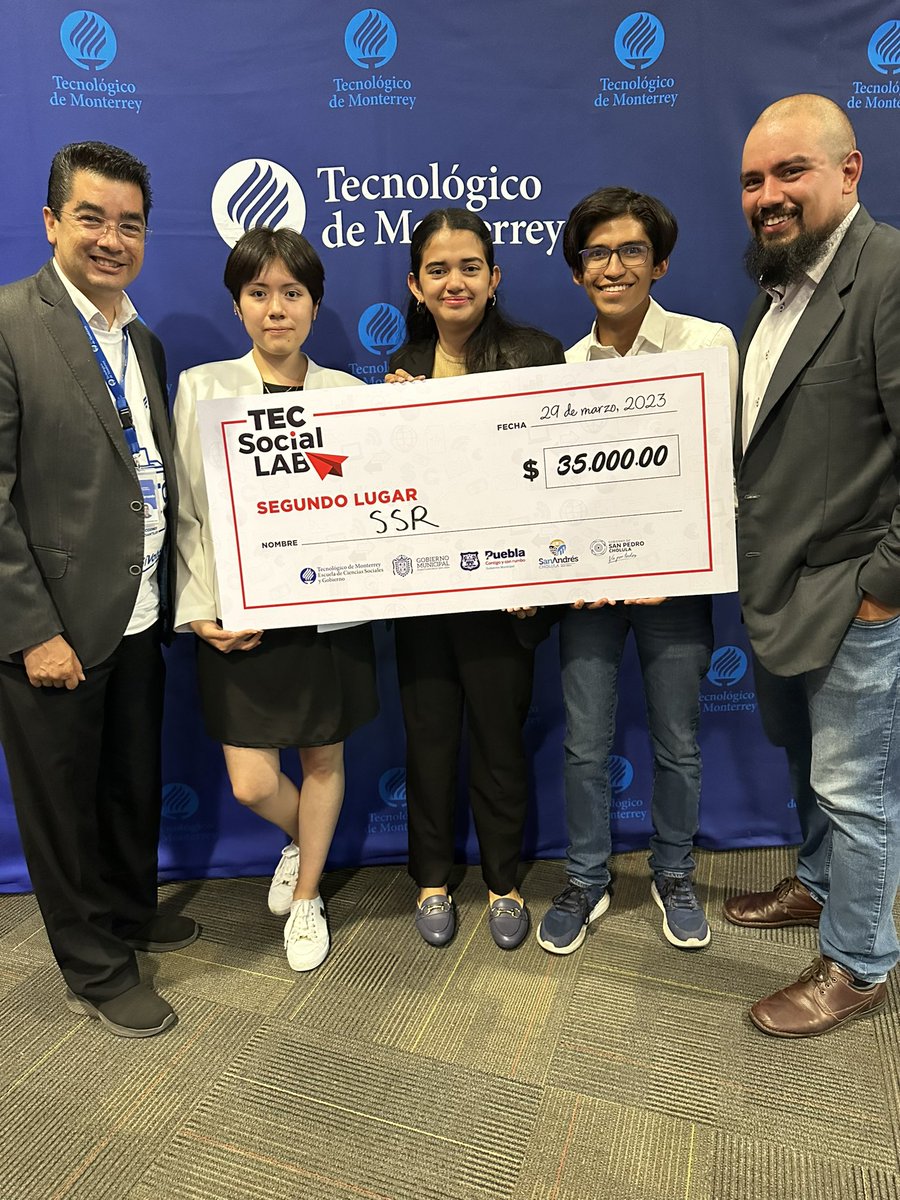 JfrochaF's tweet photo. #ActúaTEC2023 les comparto nuestros equipos ganadores en #tecsociallab proyectos de valor propuestos por jóvenes de diversas preparatorias de #puebla para mejorar las condiciones del entorno. @PrepatecPue @CSocialesTec https://t.co/BfVrBa6T6K