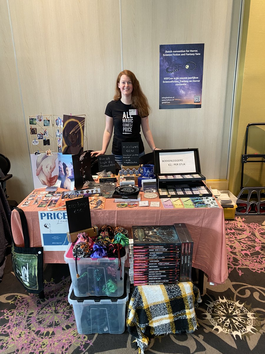 RedOneArt1's tweet photo. Last weekend, I could be found at #HSFCon. It was the very first event where I went as a vendor. https://t.co/YHvdRcrCW1
