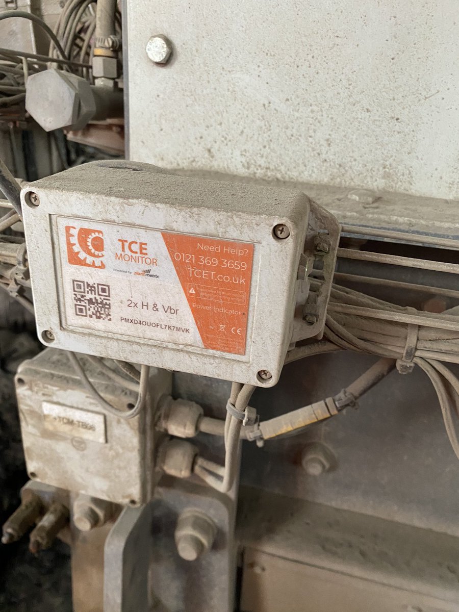 TCETRANSMISSION's tweet photo. Onsite with @HayleyGroup &amp; @TarmacLtd.#TCEMonitor gives early warnings when Motors, G/boxes, Pumps, Bearings move out of specification. To improve Reliability (planned stoppage rather than unplanned breakdown) &amp; also savings in Electricity costs
#Sustainability #reliability https://t.co/UcCmKCQsU4