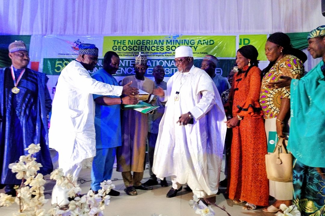 ubmagashi's tweet photo. I am indeed elated. This is the last of my professional recognition that I have worked for over 31 years as a Young Geologist. The NMGS conferred on me the Fellowship Award on Wednesday, at the 58th Conf. held in Illorin. @Temple_Oraeki @ywp_Nigeria @FMWR_Nigeria https://t.co/ujz3wMUDyT