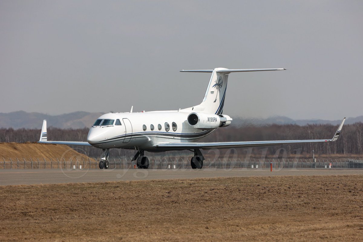 Cygnus201101's tweet photo. N195PA
Gulfstream Aerospace G-1159A
Phoenix Aircraft Leasing & Sales
機齢40年の大御所😊
March 30, 2023
#N195PA #GLF3 #CTS #RJCC #新千歳空港 https://t.co/kz6BLQUhCE